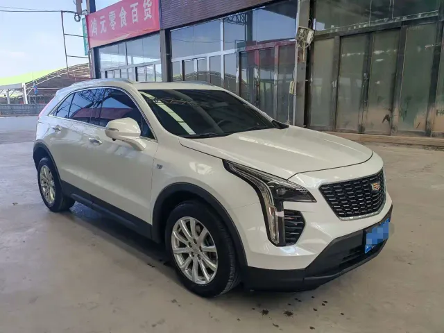 Cadillac XT4 — Фото автомобиля 3