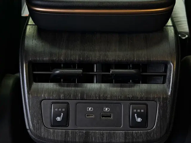 Nissan Ariya — Фото автомобиля 16