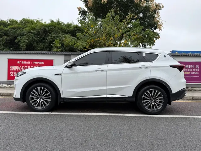 Jetour X70 Plus — Фото автомобиля 7