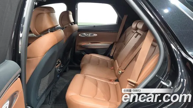 Genesis GV70 — Фото автомобиля 17