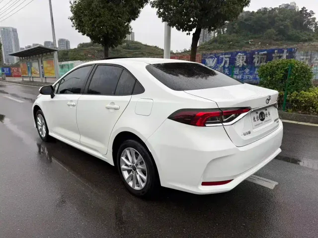 Toyota Corolla — Фото автомобиля 12