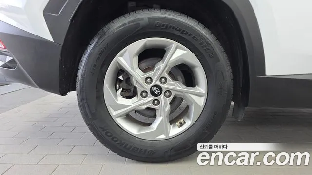 Hyundai Tucson Tucson (NX4) Бензин 1.6 турбо 2WD — Фото автомобиля 5