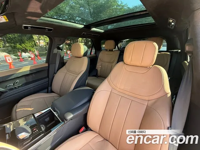 Land Rover Range Rover Sport — Фото автомобиля 10