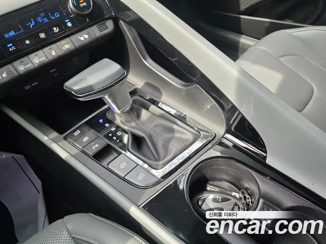 Hyundai Avante CN7 — Фото автомобиля 9