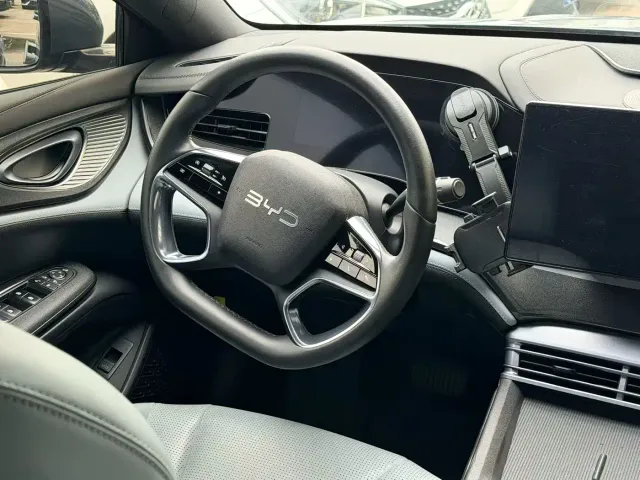 BYD Qin PLUS — Фото автомобиля 3