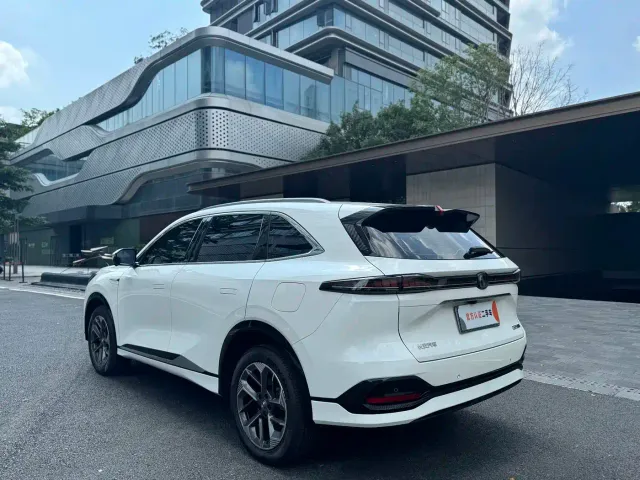 Changan CS75 Plus — Фото автомобиля 4