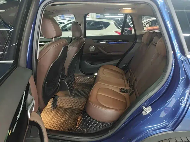 BMW X1 — Фото автомобиля 16