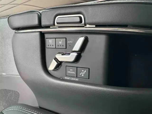 Toyota Vellfire — Фото автомобиля 4