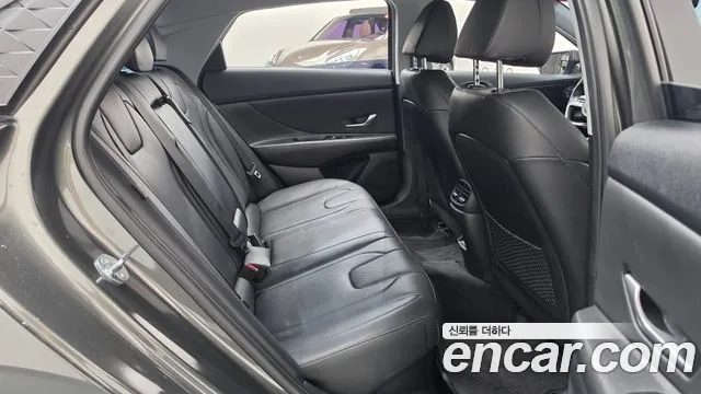 Hyundai Avante CN7 — Фото автомобиля 17