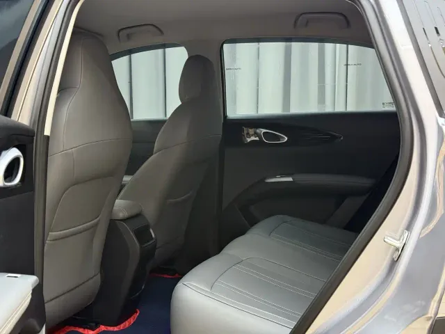 Geely Starry Wish — Фото автомобиля 6