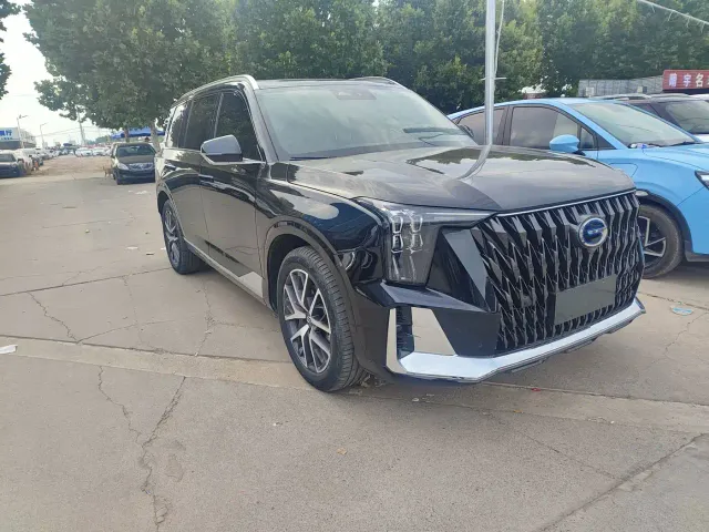 GAC Trumpchi GS8 — Фото автомобиля 2