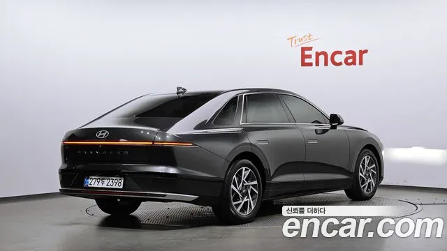 Hyundai Grandeur GN7 — Фото автомобиля 2