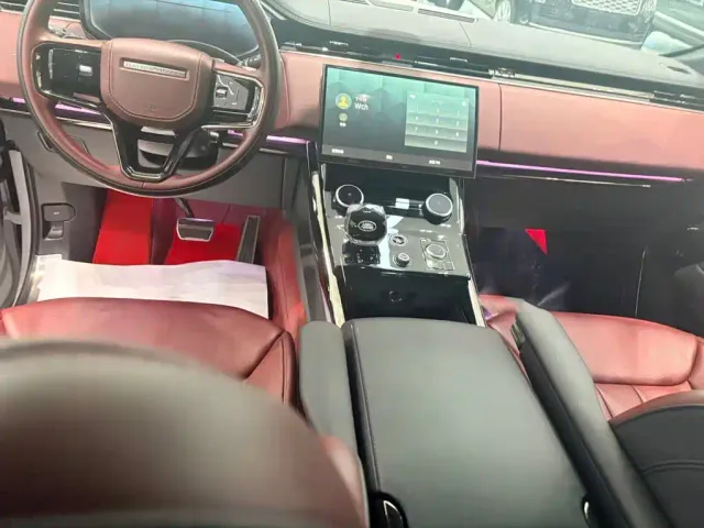 Land Rover Range Rover Sport — Фото автомобиля 10