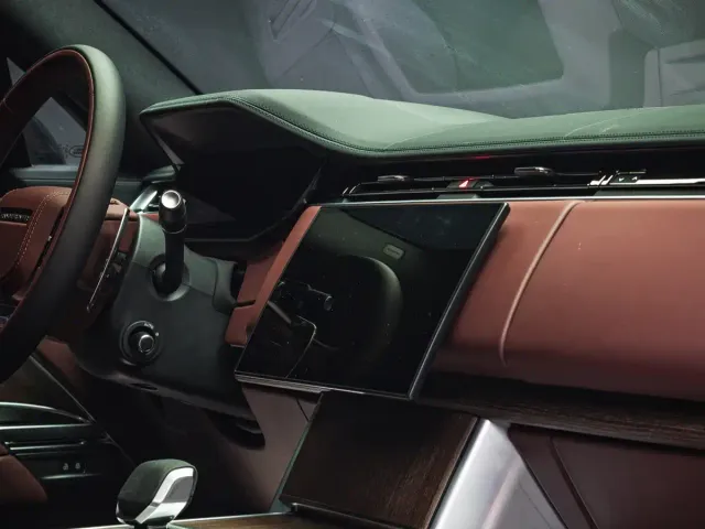 Land Rover Range Rover — Фото автомобиля 16