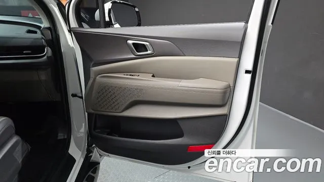 Kia Carnival 4th Gen — Фото автомобиля 14