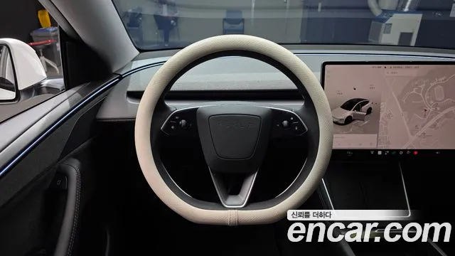 Tesla Model Y — Фото автомобиля 19