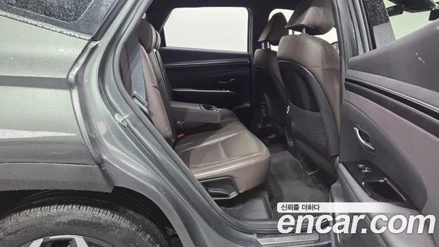 Hyundai Tucson Tucson (NX4) Бензин 1.6 турбо 2WD — Фото автомобиля 10