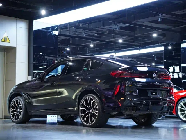 BMW X6 M — Фото автомобиля 4