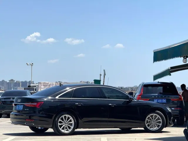 Audi A6L — Фото автомобиля 3