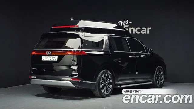Kia Canival Carnival 4 поколение Бензин 7 мест Hi-Limousine — Фото автомобиля 2