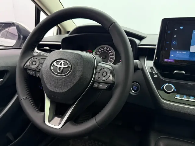 Toyota Corolla — Фото автомобиля 11