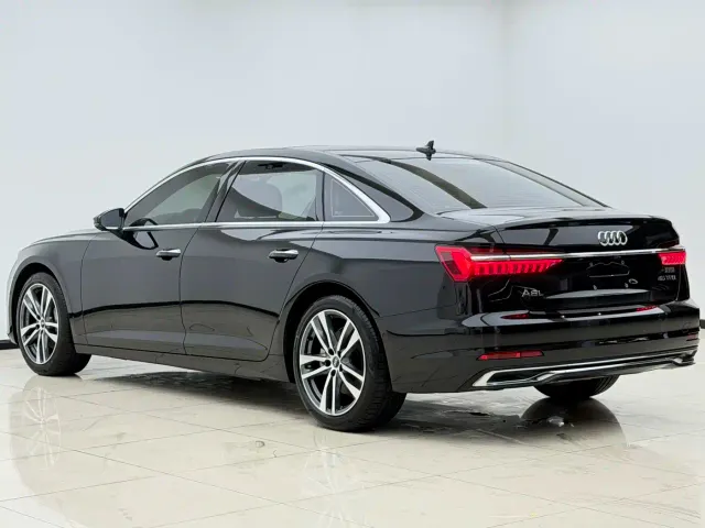 Audi A6L — Фото автомобиля 7