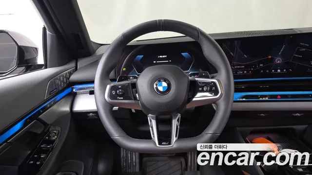BMW 5 Series G60 — Фото автомобиля 13