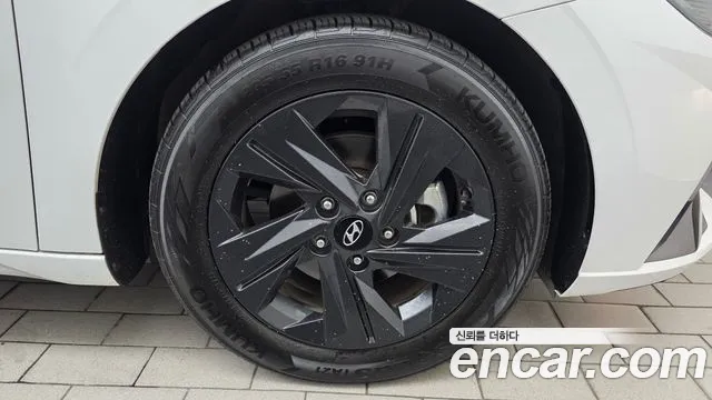 Hyundai Avante CN7 — Фото автомобиля 6