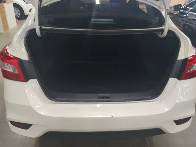 Nissan Sylphy — Фото автомобиля 4