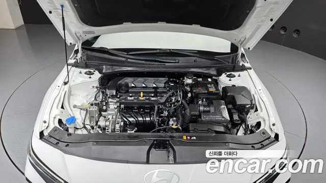Hyundai Avante CN7 — Фото автомобиля 9