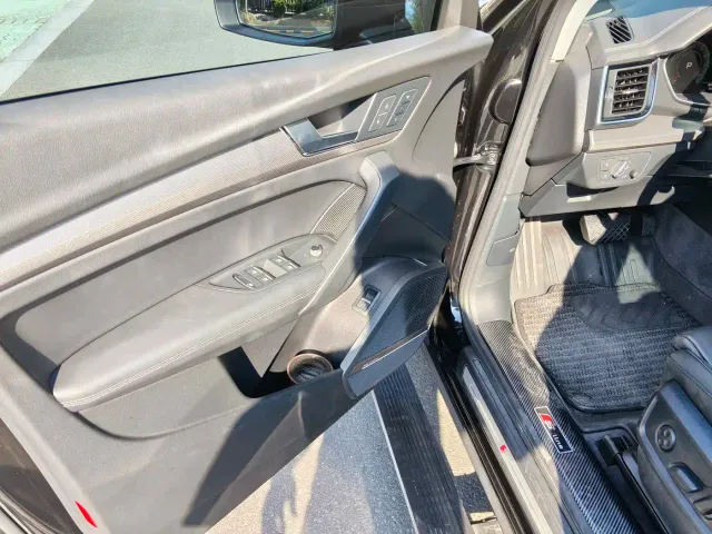 Audi Q5L — Фото автомобиля 14