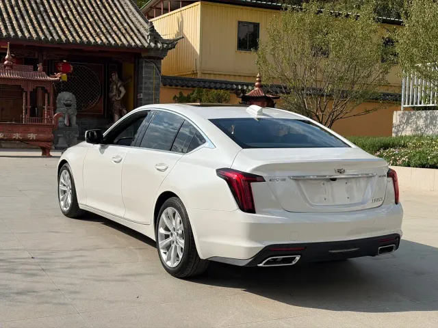 Cadillac CT5 — Фото автомобиля 13