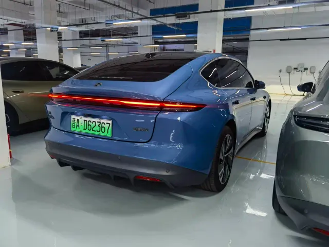 Nio ET5 — Фото автомобиля 8