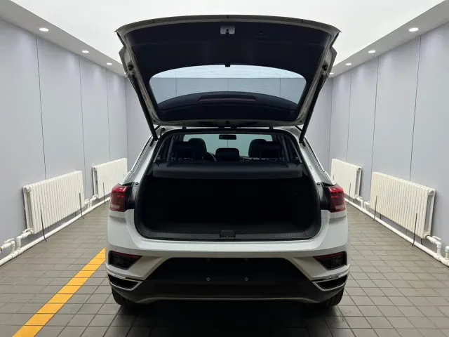 Volkswagen T-Roc — Фото автомобиля 18