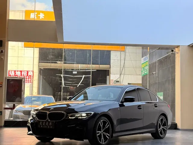 BMW 3 Series — Фото автомобиля 3