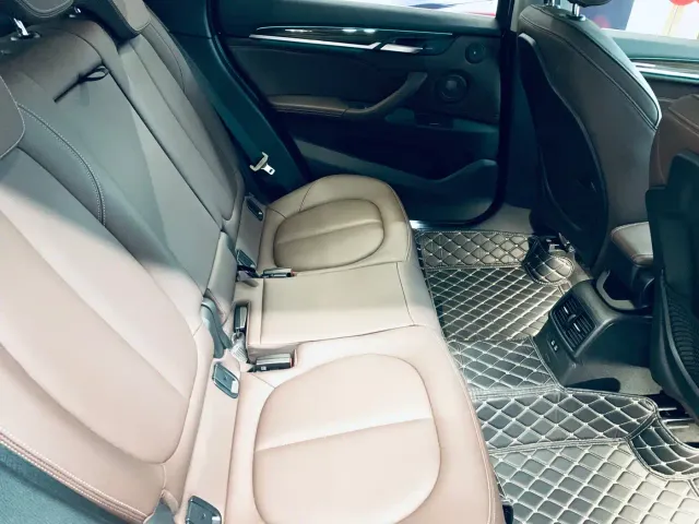 BMW X1 — Фото автомобиля 10
