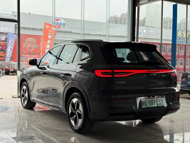 Geely Galaxy E5 — Фото автомобиля 19