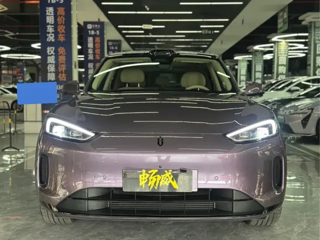 Aito M5 — Фото автомобиля 2