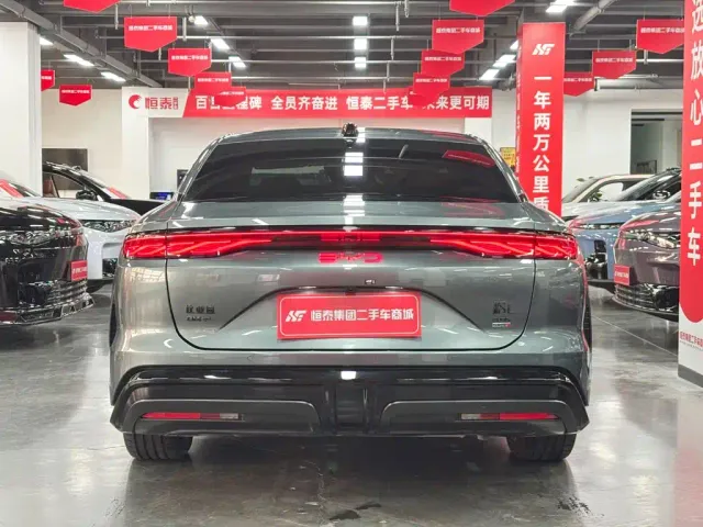 BYD Han L — Фото автомобиля 5