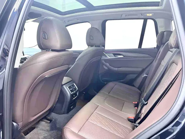 BMW X3 — Фото автомобиля 4