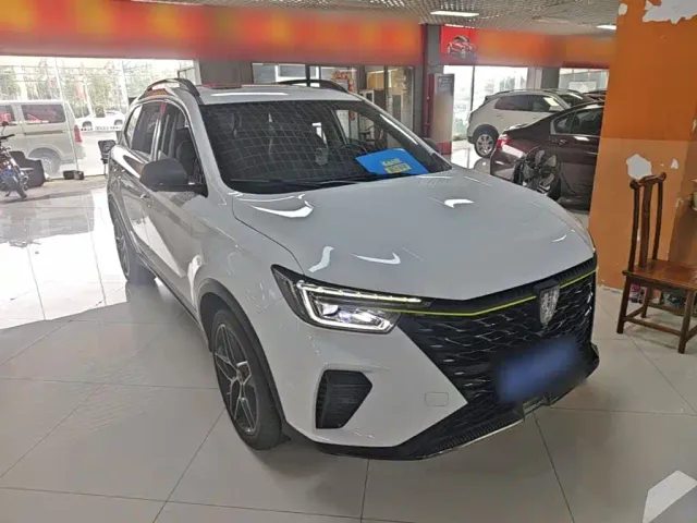 Roewe RX5 — Фото автомобиля 3