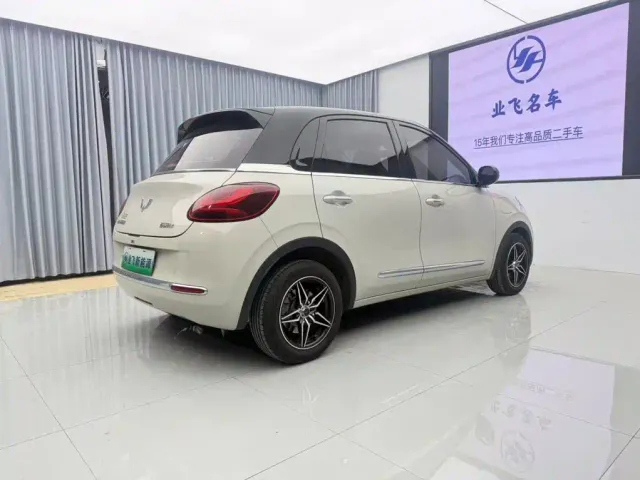 Wuling Bingo — Фото автомобиля 4