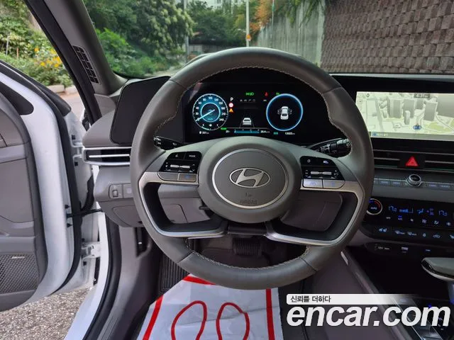 Hyundai Avante CN7 — Фото автомобиля 12