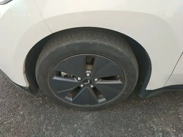 Wuling Starlight — Фото автомобиля 22