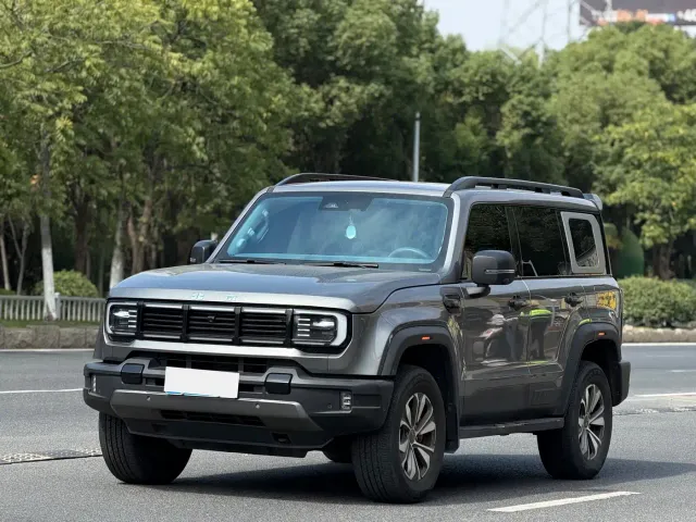 Фотография автомобиля — BAIC BJ40