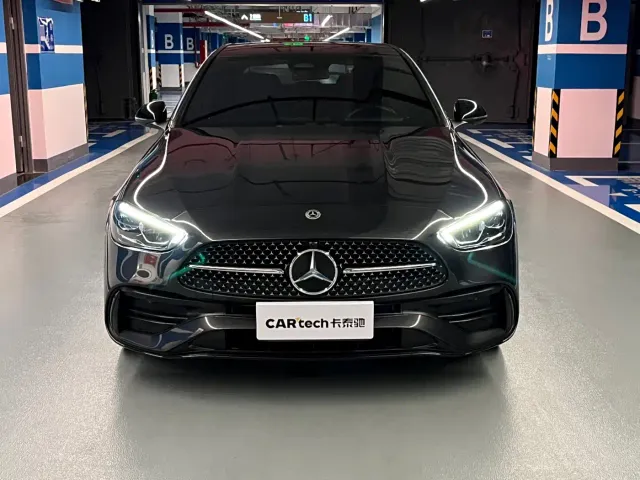 Mercedes-Benz C-Class — Фото автомобиля 2