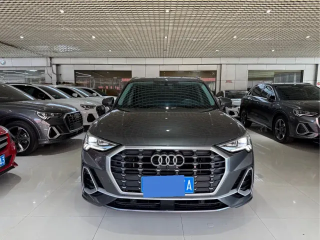 Audi Q3 — Фото автомобиля 2