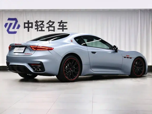 Maserati GranTurismo — Фото автомобиля 3