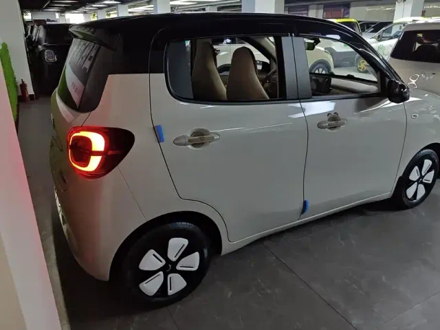Wuling Hongguang Mini EV — Фото автомобиля 3