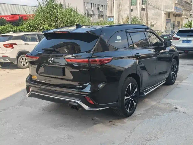 Toyota Crown Kluger — Фото автомобиля 9